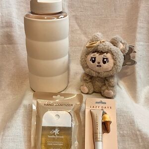 Vanilla Cream Insulated Water Bottle and Cute Plush Toy Bundle